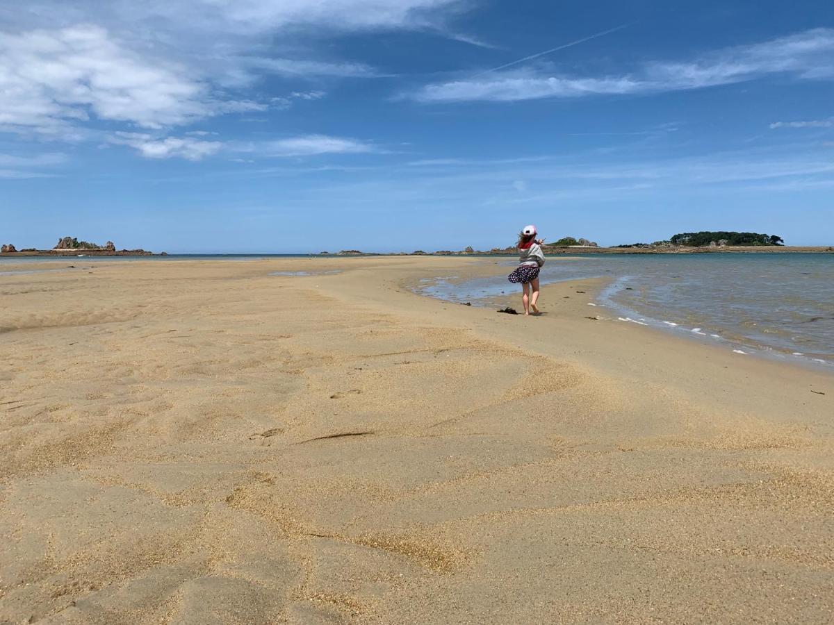Les Villas D' Onalou Port Blanc Penvénan Esterno foto